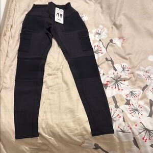 ALO Yoga Black High Waist Cargo Legging Size Small